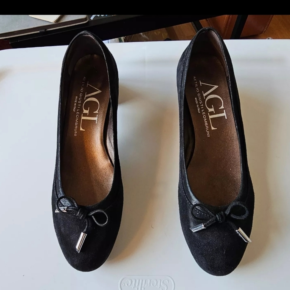 AGL Kristin Block Heel Pumps, Black Suede Size 40 Eur  8.5 US